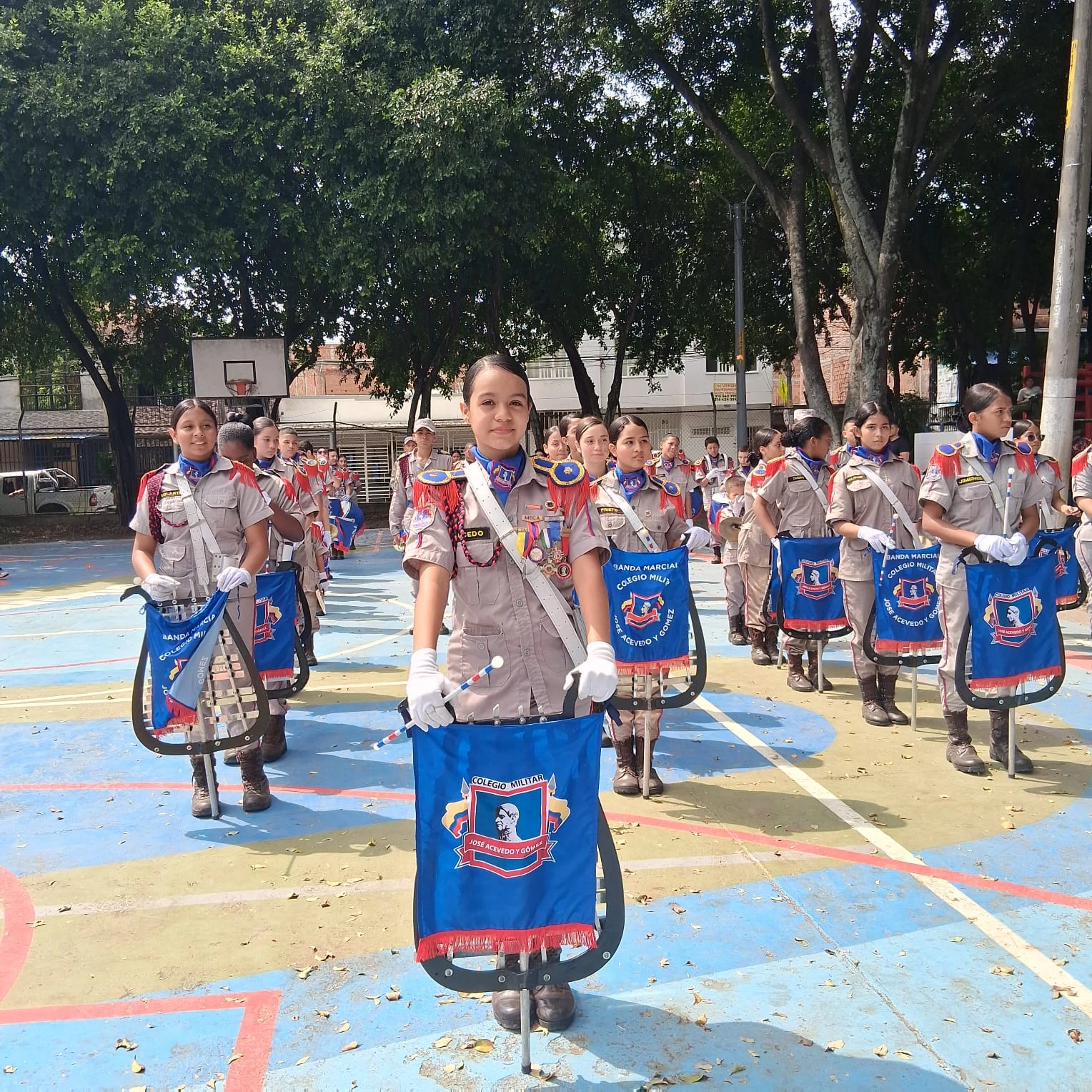 Actividad institucional 27